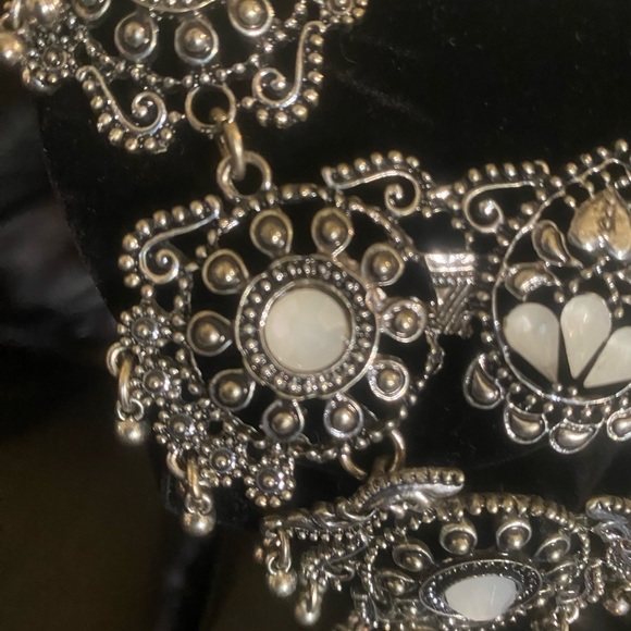 Boho silver multi layered necklace - Picture 4 of 8